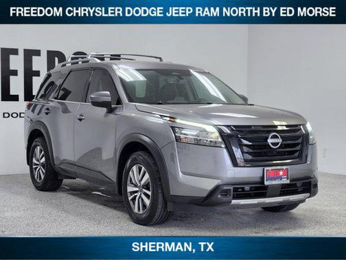 Gun Metallic 2023 Nissan Pathfinder SL