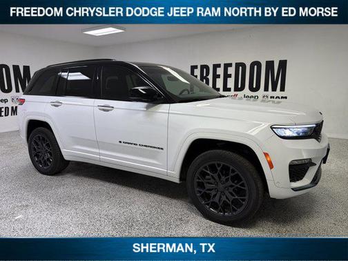 Bright White Clearcoat 2024 Jeep Grand Cherokee Summit