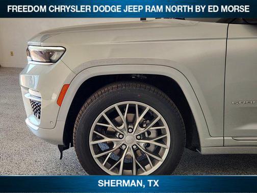 2025 Jeep Grand Cherokee Summit