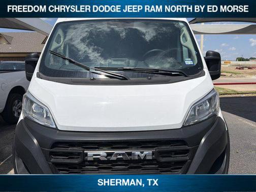 Bright White Clearcoat 2025 RAM ProMaster 2500 Tradesman