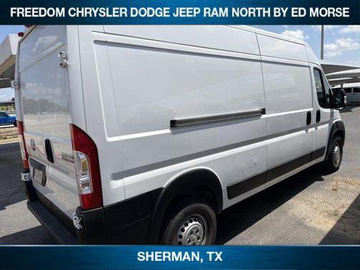 Bright White Clearcoat 2025 RAM ProMaster 2500 Tradesman