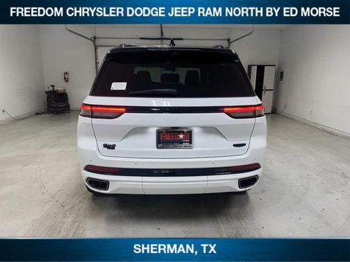 2025 Jeep Grand Cherokee Summit