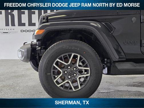 Black Clearcoat 2026 Jeep Wrangler Sahara