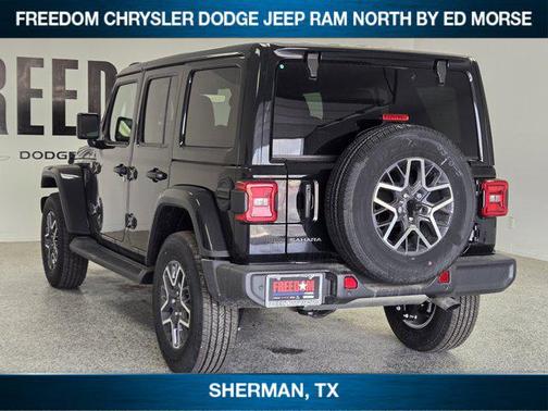 Black Clearcoat 2026 Jeep Wrangler Sahara