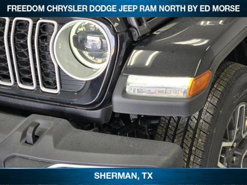 Black Clearcoat 2026 Jeep Wrangler Sahara