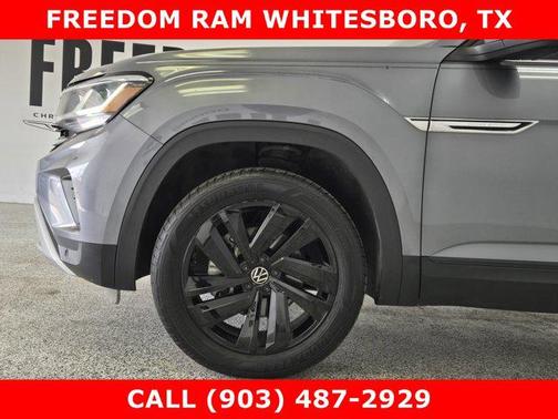 Silver 2022 Volkswagen Atlas Cross Sport 3.6L V6 SE w/Technology
