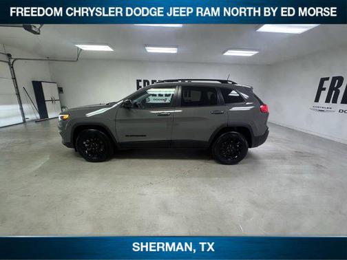 2023 Jeep Cherokee Altitude