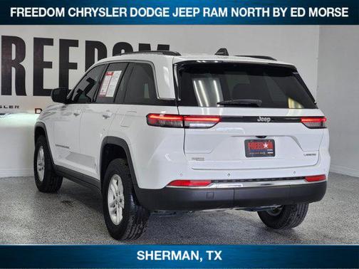 2023 Jeep Grand Cherokee Laredo