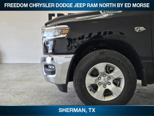 Diamond Black Crystal Pearlcoat 2026 RAM 1500 Lone Star