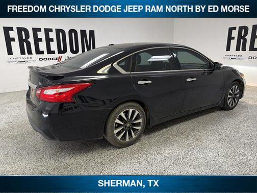 Super Black 2017 Nissan Altima 2.5 SL