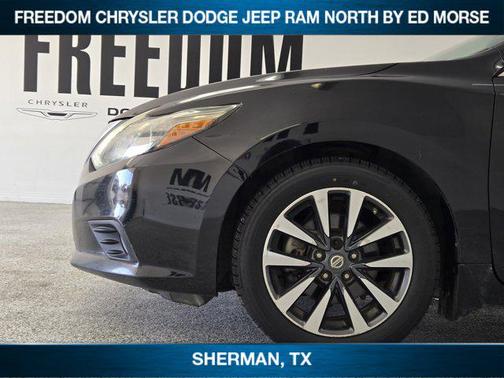 Super Black 2017 Nissan Altima 2.5 SL