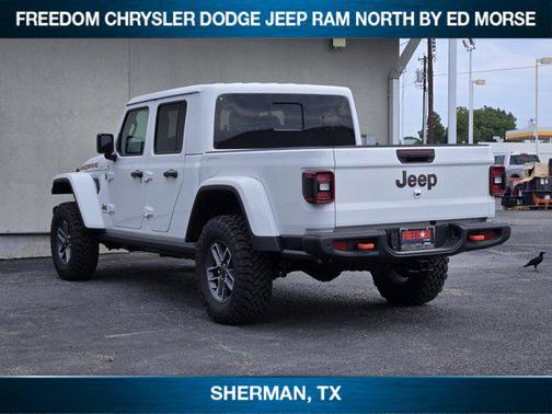 2025 Jeep Gladiator Mojave X
