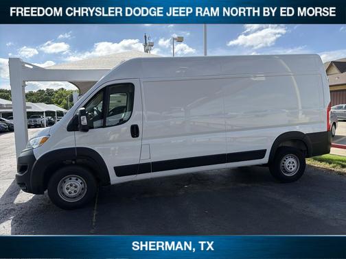 Bright White Clearcoat 2025 RAM ProMaster 2500 Tradesman