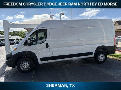 Bright White Clearcoat 2025 RAM ProMaster 2500 Tradesman