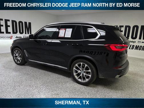 Jet Black 2019 BMW X5 xDrive40i