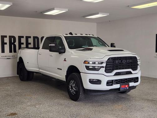Bright White Clearcoat 2026 RAM 3500 Laramie
