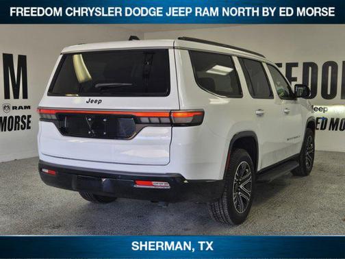 2026 Jeep Grand Wagoneer 4x2