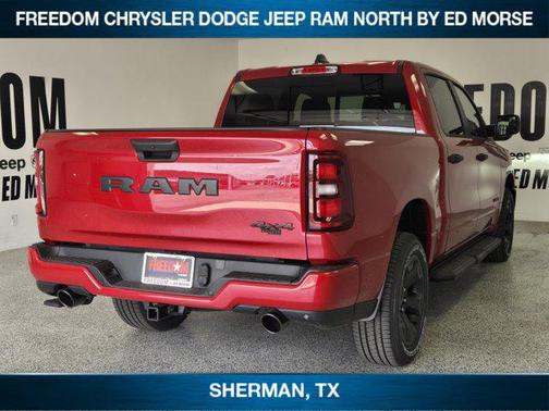 Molten Red Pearlcoat 2026 RAM 1500 Express