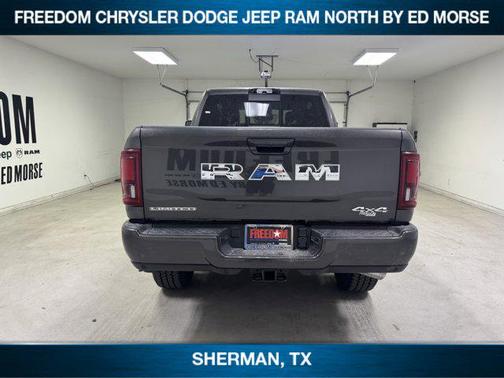 Granite Crystal Metallic Clearcoat 2025 RAM 2500 Limited