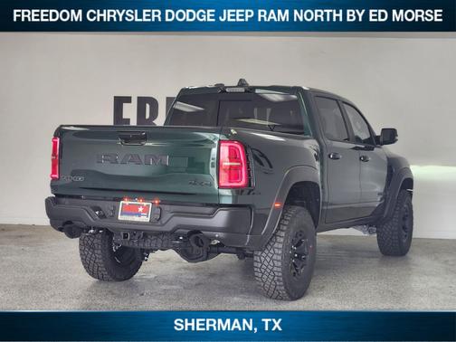 Serrano Green Metallic 2026 RAM 1500 RHO
