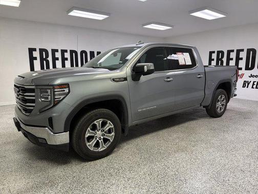 Sterling Metallic 2025 GMC Sierra 1500 SLT
