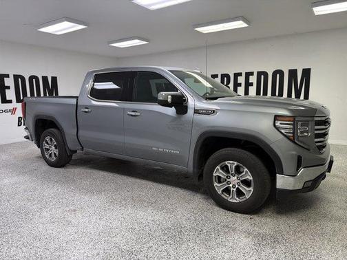 Sterling Metallic 2025 GMC Sierra 1500 SLT