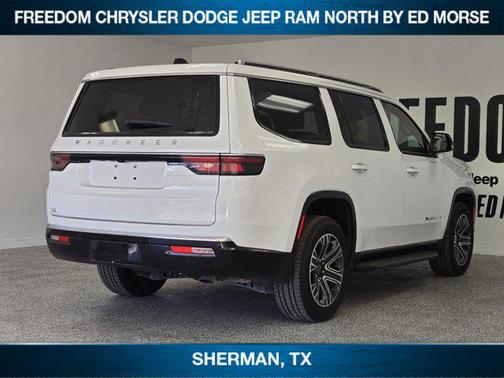 2025 Jeep Wagoneer Base