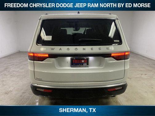2025 Jeep Wagoneer Base