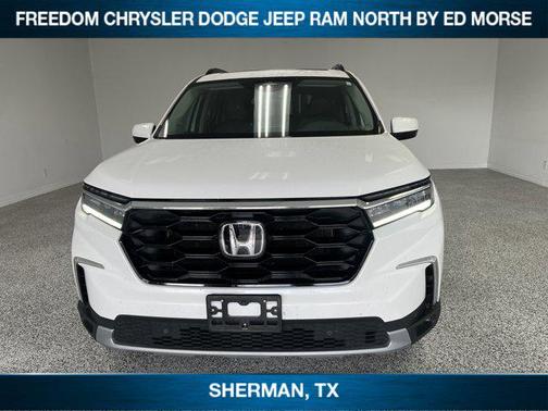 2023 Honda Pilot Touring 8-Passenger