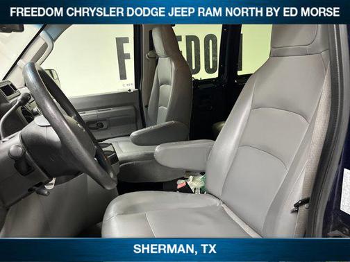 2013 Ford E350 Super Duty XL