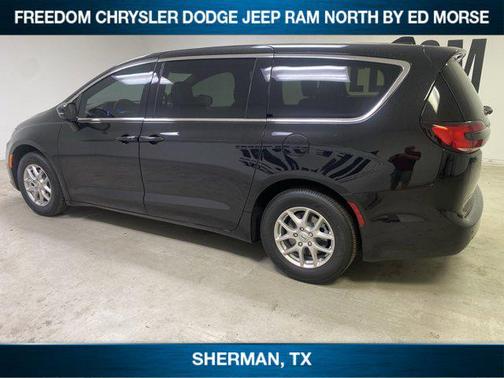 2025 Chrysler Pacifica L