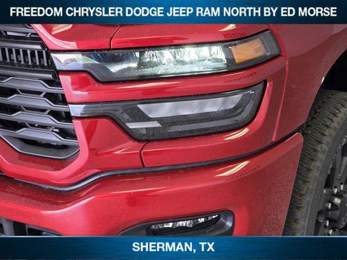 Molten Red Pearlcoat 2026 RAM 2500 Black Express