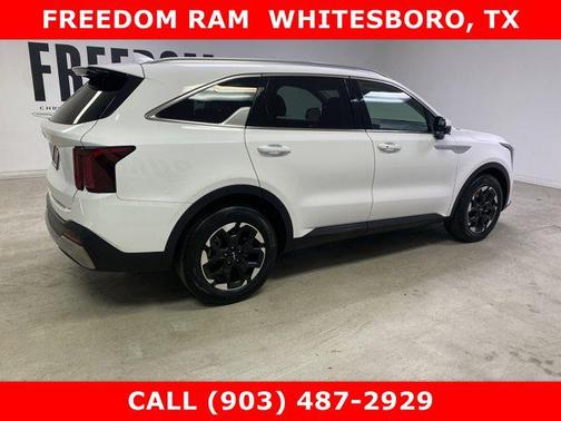 2024 Kia Sorento S