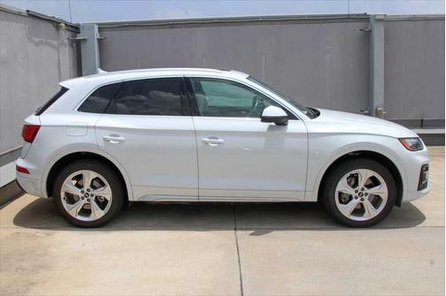 2021 Audi Q5 45 Premium Plus