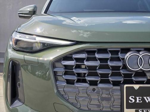 2025 Audi Q5 Premium Plus