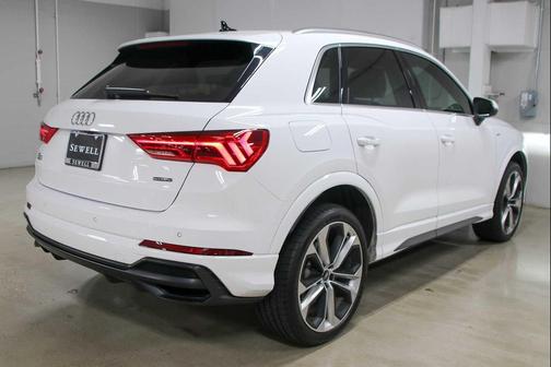 Ibis White 2021 Audi Q3 45 S line Premium Plus