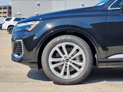 2025 Audi Q7 55 Prestige