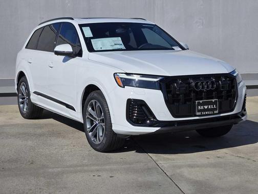 2026 Audi Q7 45 Premium Plus