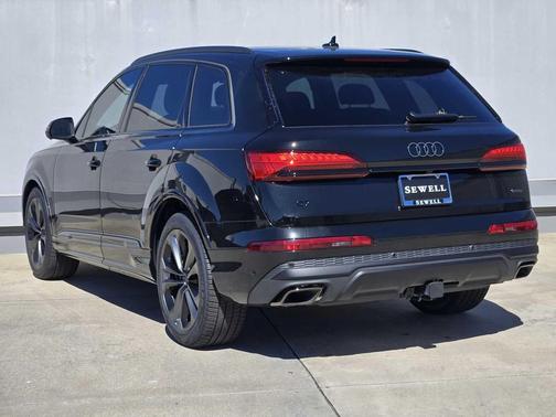 2026 Audi Q7 55 Premium Plus