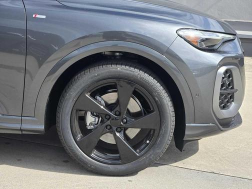 2025 Audi Q5 Sportback Prestige