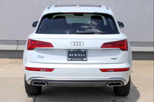 2022 Audi Q5 45 S line Premium Plus