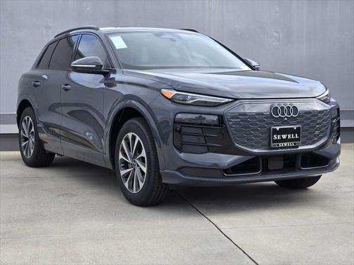 2025 Audi Q6 e-tron Premium quattro