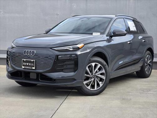 2025 Audi Q6 e-tron Premium quattro