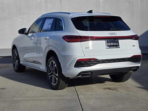 2025 Audi Q5 Premium Plus TFSI quattro S tronic