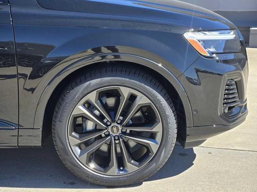 2026 Audi Q7 55 Premium Plus