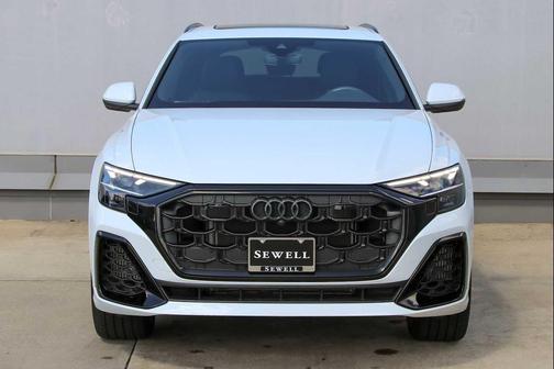 2025 Audi Q8 55 Premium Plus