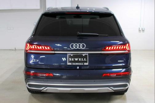 2023 Audi Q7 45 Premium Plus