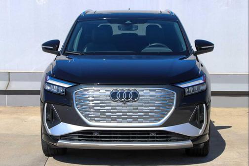 2023 Audi Q4 e-tron Premium Plus 50 quattro