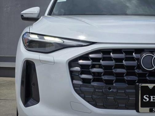 2025 Audi Q5 Premium