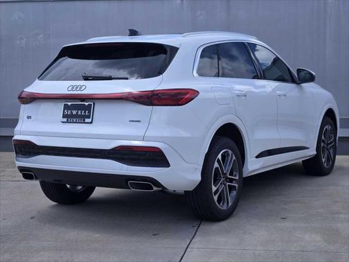 2025 Audi Q5 Premium